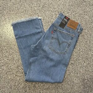 Levis Premium Wedgie Straight Jeans Womens 28x28 High Rise Distressed Frayed